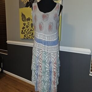 Floral Patterned Sleeveless Dress